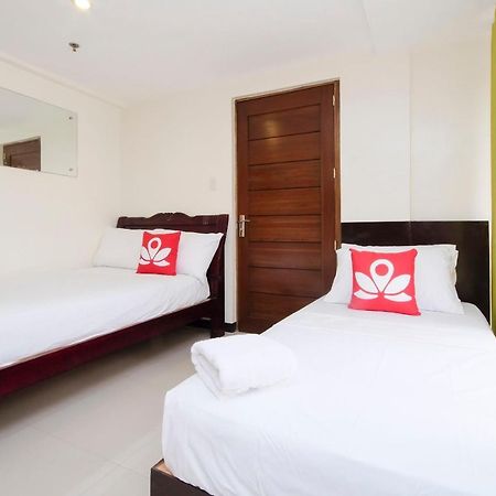 Zen Rooms Time Travellers Makati Макати Экстерьер фото