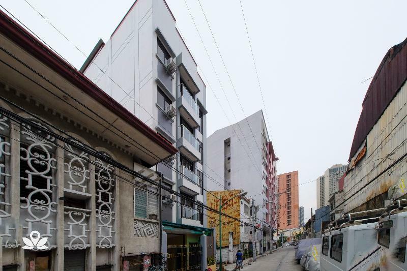 Zen Rooms Time Travellers Makati Макати Экстерьер фото