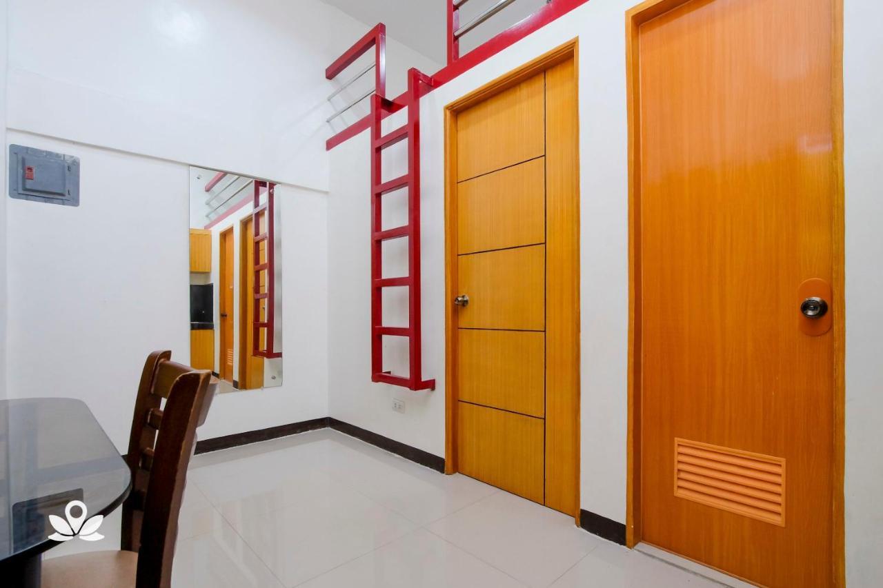 Zen Rooms Time Travellers Makati Макати Экстерьер фото